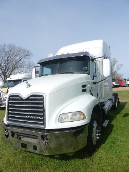 2016 Mack CXU613 Truck Tractor, s/n 1M1AW09Y2GM055189: T/A, Sleeper, Mack M