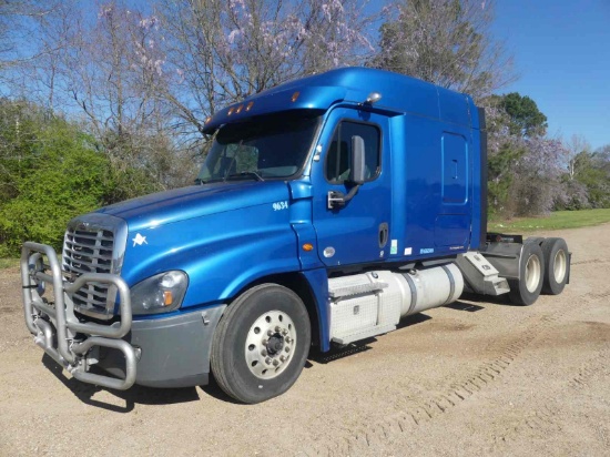 2016 Freightliner Truck Tractor, s/n 3AKJGLD61GSGZ5016: T/A, Sleeper
