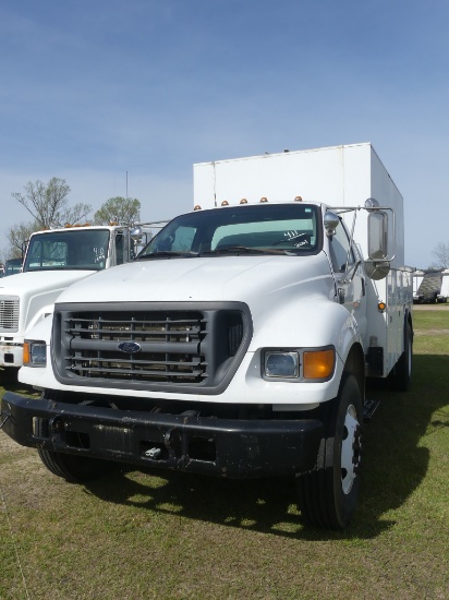 2001 Ford F750 Truck, s/n 3FDXF75N61MA62250: S/A, Auto, Encl. Service Body