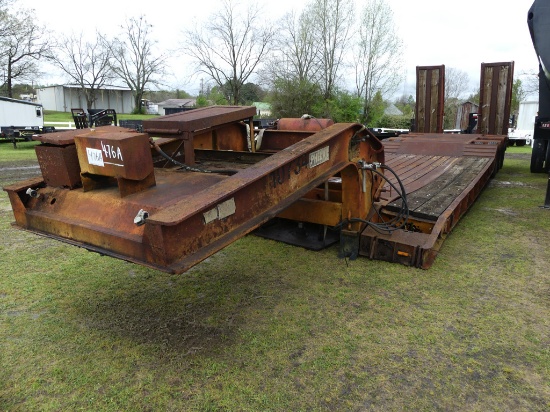 1981 Phelan Lowboy, s/n 8448: 3-axle, 20' Middle Deck, Hyd. Ramps