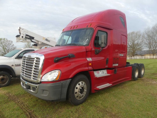 2014 Freightliner Cascadia Truck Tractor, s/n 3AKJGLD52ESFP5777 (Inoperable