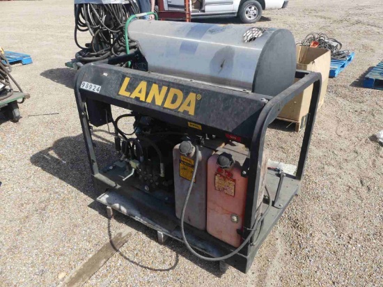 Landa Heated Pressure Washer: Diesel
