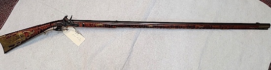 KENTUCKY RIFLE, MADE BY DON KING, FLINT LOCK, CAL APPROXIMATELY 45, CURLY M