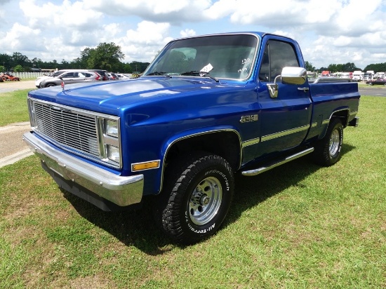 1984 GMC Sierra Classic 4WD Pickup, s/n 2GTEK14H7E1518429: SWB, 350 Eng., F