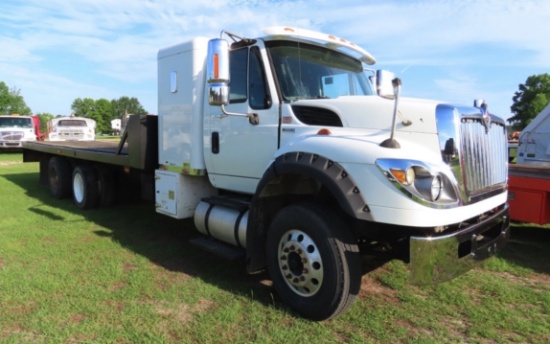 2013 International Rollback Truck, s/n 1HTGNSJR4DJ303133: T/A, Sleeper, 28'