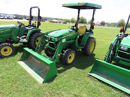 2018 John Deere 3038E Tractor, s/n 1LV3038EJJJ123320: JD 300E Loader, Meter