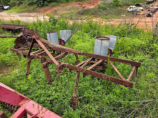 OLD planter/cultivator 2 row