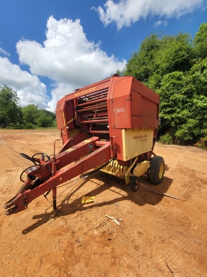 New Holland 848 Round Hay Baler