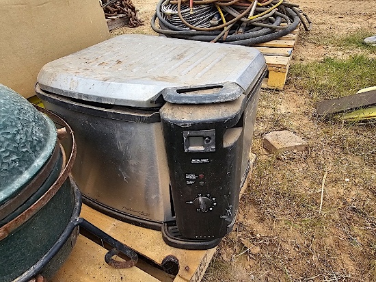 Cast Iron Pans, Fryer, Coffee Pot, Turkey Fryer