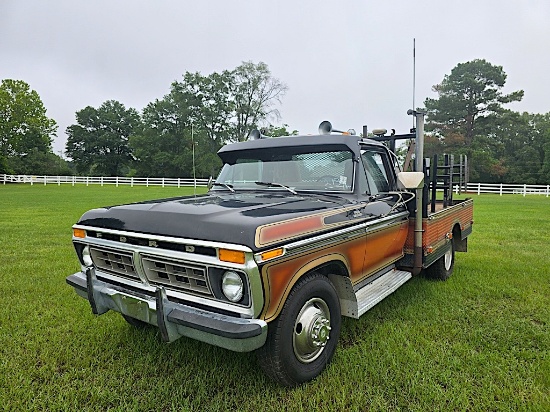 1977 Ford F350 Ranger Flatbed Rig Truck, s/n F375NZ01352: 2wd, 460 Eng., 4-