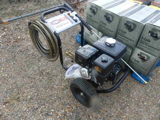 3800 psi Pressure Washer