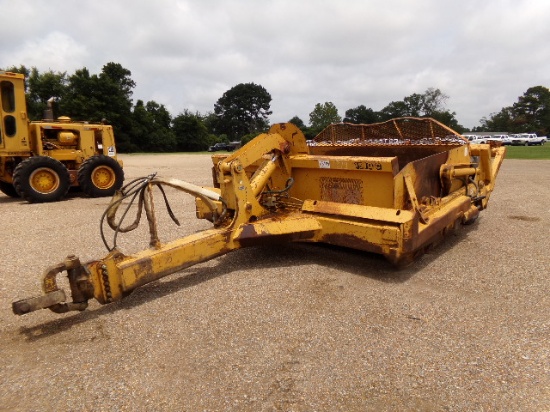 John Deere 1510C Scraper Pan, s/n 001047
