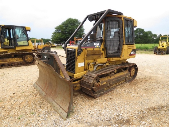 2005 Cat D4G XL Dozer, s/n HYD01109: Encl. Cab, Sweeps, Forestry Cage, 6-wa