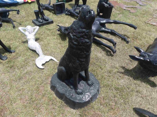 Metal Howling Wolf