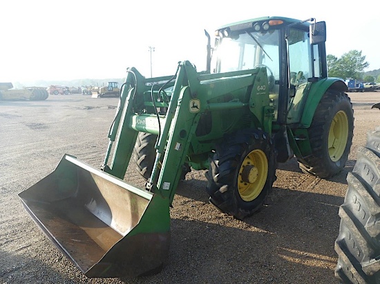 2002 John Deere 6220 MFWD Tractor, s/n L06220V329560: C/A, JD 640 Self-leve