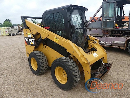 2018 Cat 262D Skid Steer, s/n DTB08113: C/A, No Bucket, Rubber-tired, 2-sp.