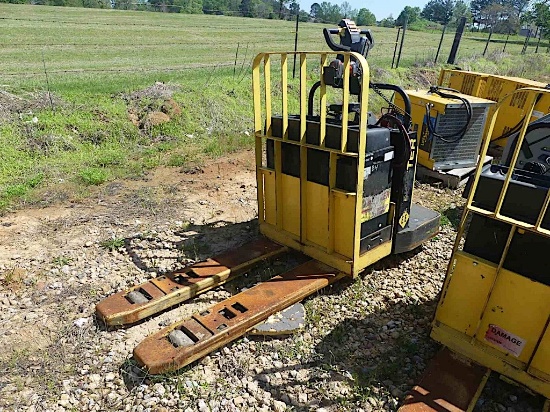 Hyster B60XT Pallet Jack, s/n B199H6208W (Warehouse Storm Damaged): Electri