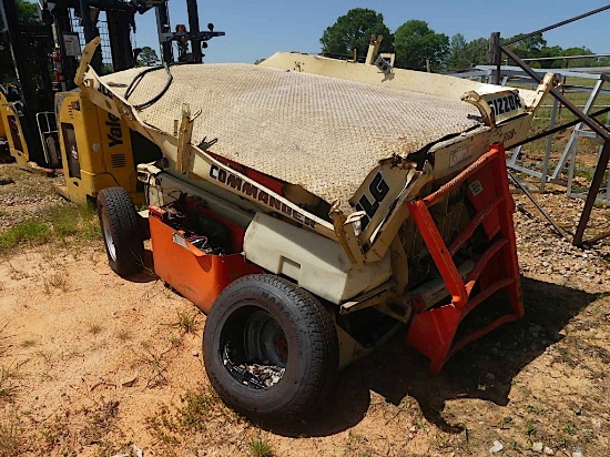 JLG Commander 3369E Scissor-type Manlift, s/n 0200039810 (Warehouse Storm D