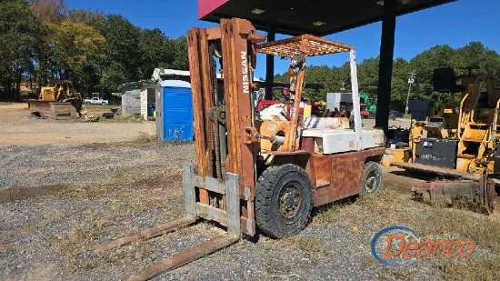 Nissan 90 Forklift, s/n 100E55B071: New Tires