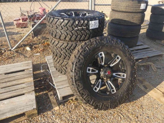 (4) Nitro 37x12.5R20 Tires