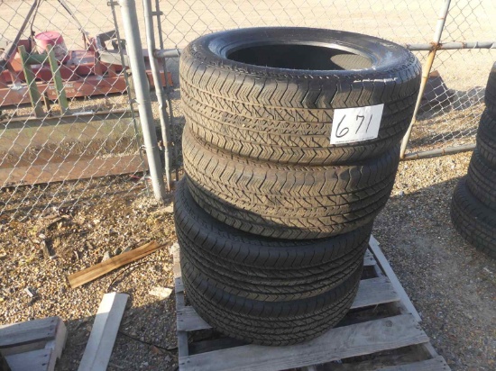 (4) Hankook 275/60R20 Tires