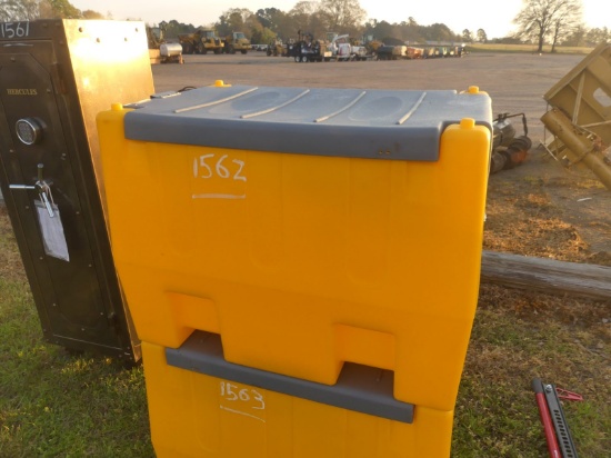 Plastic Aux. Fuel Tank w/ Hose & 12V Pump
