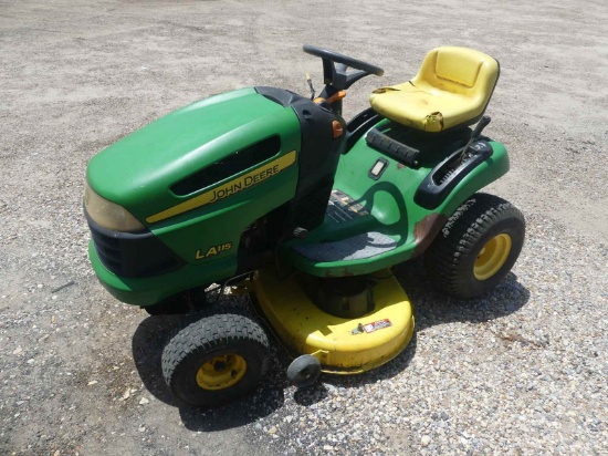 John Deere LA115 Riding Mower, s/n GXA115A320438: JD 19.5 Eng., 42" Deck, H