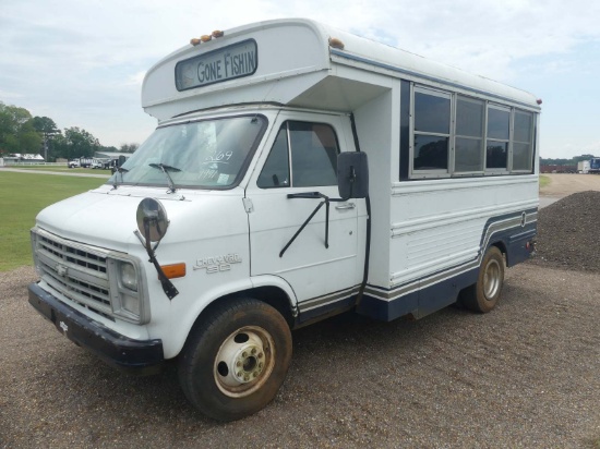 1991 Chevy C30 Conversion Bus, s/n 2GBHG31K4M4109204: Dually, 350 Gas Eng.,