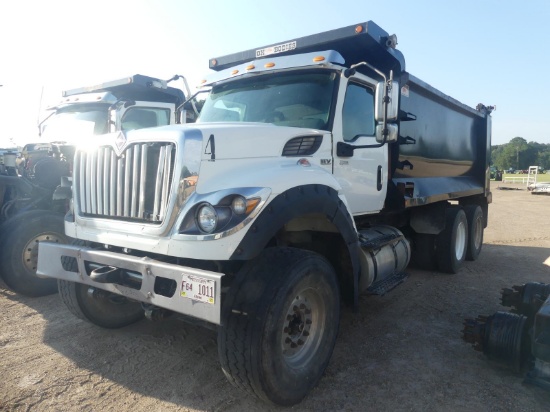 2022 International HV513 Tandem-axle Dump Truck, s/n 3HAEMTZTXNL479736: Int