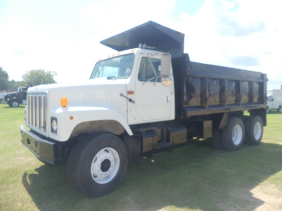2000 International 2574 Tande-axle Dump Truck, s/n 1HTGGAXT1YH307905: Cat C