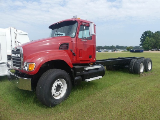 2005 Mack CV713 Cab & Chassis, s/n 1M2AG11C15M019246 (Rebuilt Title): T/A,