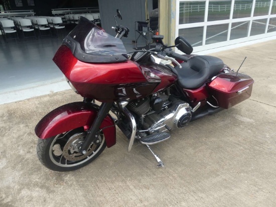 2012 Harley Davidson FLTRK Motorcycle, s/n 1HD1KHM1XCB647934 ($50 Trauma Ca