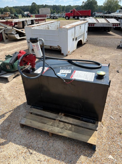 Weatherguard 100-gal Fuel Tank w/ 12V Pump