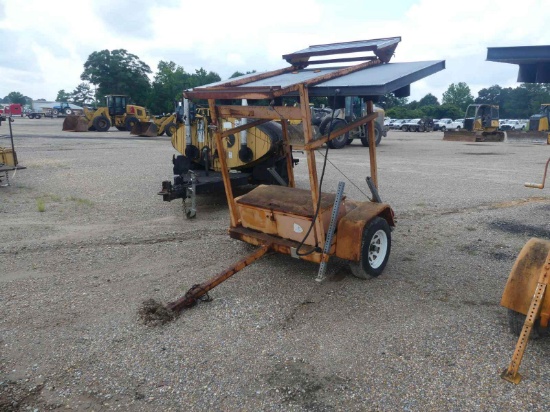 Highway Arrow Board: Trailer-mounted
