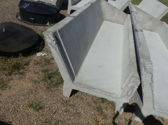 Precast 8' Open Ended J Bunk Feed Trough w/ One End Cap