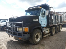 1992 Mack CH613 Tri-axle Dump Truck, s/n 1M2AA12Y9NW016532 (Inoperable): Ma