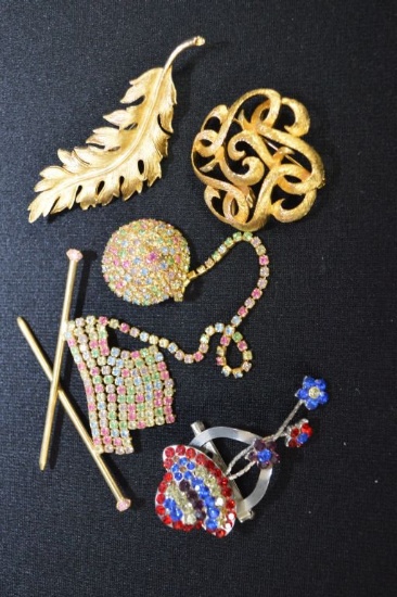 Asst Brooches: Listern, Gold Tone Leaf (cora), Baurer - Knitting Motif