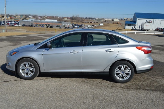 2012 Ford Focus Sel; 39,815 Miles, 4 Door, Silver In Color, 4 Cylinder, Aut