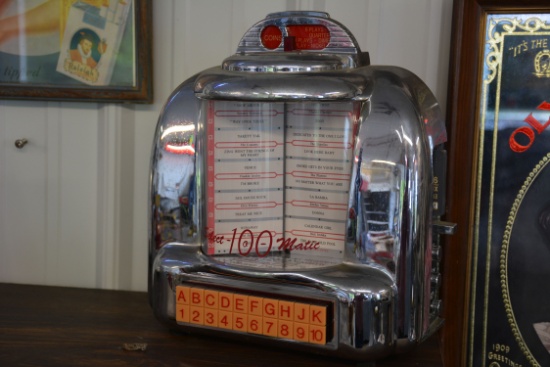 Contemporary Counter Top Juke Box Radio & Cassette Player