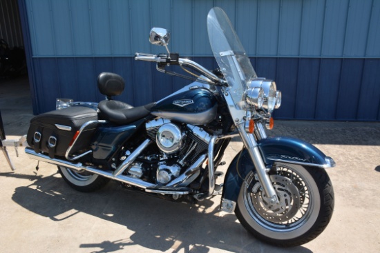 2002 Harley Davidson Road King Classic, 29619 Miles, Title, Some Chrome Acc