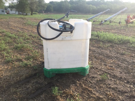 220 Gallon Chemical Tote, With Monsanto Meter Pump