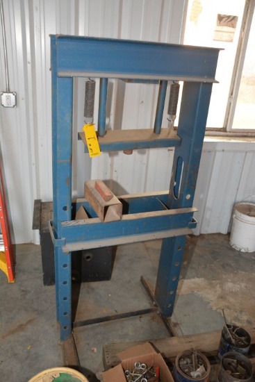 Hd 30 Ton Shop Press, Needs Bottle Jack