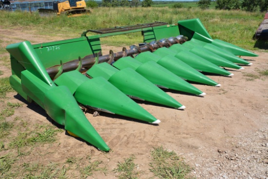John Deere 843 8 Row Poly Corn Head, Headsight, Single Point Hookup, Sn: 38