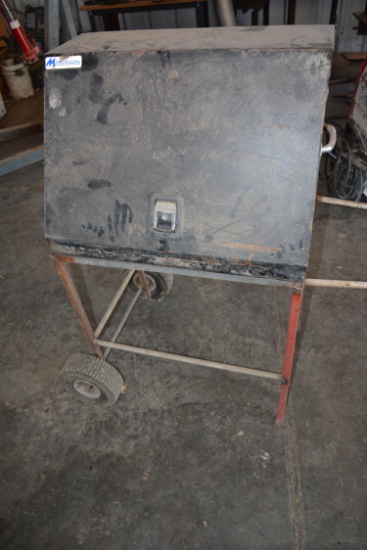 Montezuma 30” Tool Box With Key On Cart