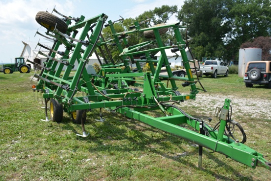 1997 John Deere 980 Field Cultivator, All Shovels Are New Or Nearly New, 3