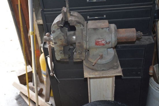 5in Multi-purpose Vise On Stand