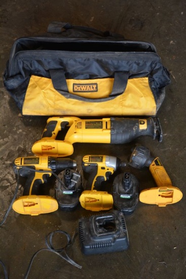 DeWalt Cordless 5 pk: Impack Driver, Light, Saws All, Drill, Charger & Bag