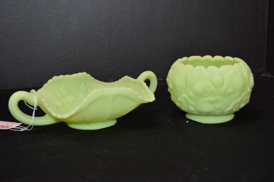 Lime Sherbet Custard Butterfly Bon Bon by Fenton, 3 1/2" Round Bowl/Dish Fl