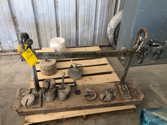 Old Truck Scales Beam - 5 % BUYER'S PREMIUM ON THIS LOT