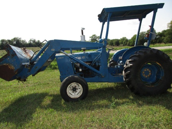 Ford 4500 Commercial Tractor, Loader, Completely Gone Through Mechanically,